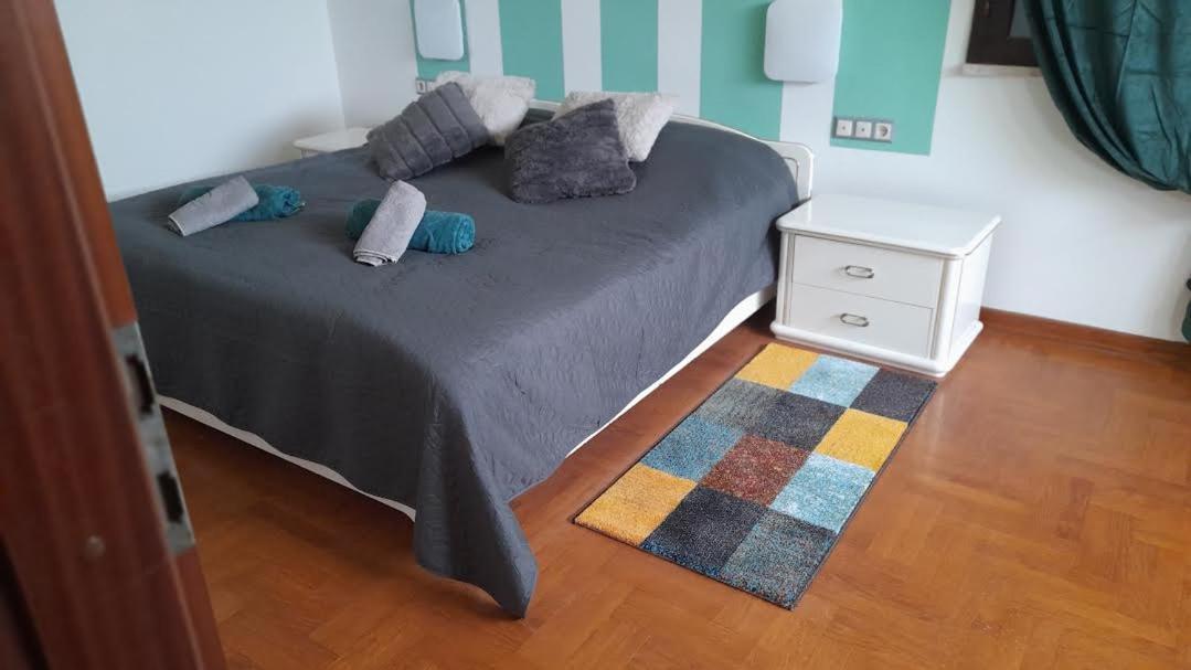 Apartmani Delas 2 Pjescana Uvala Eksteriør billede