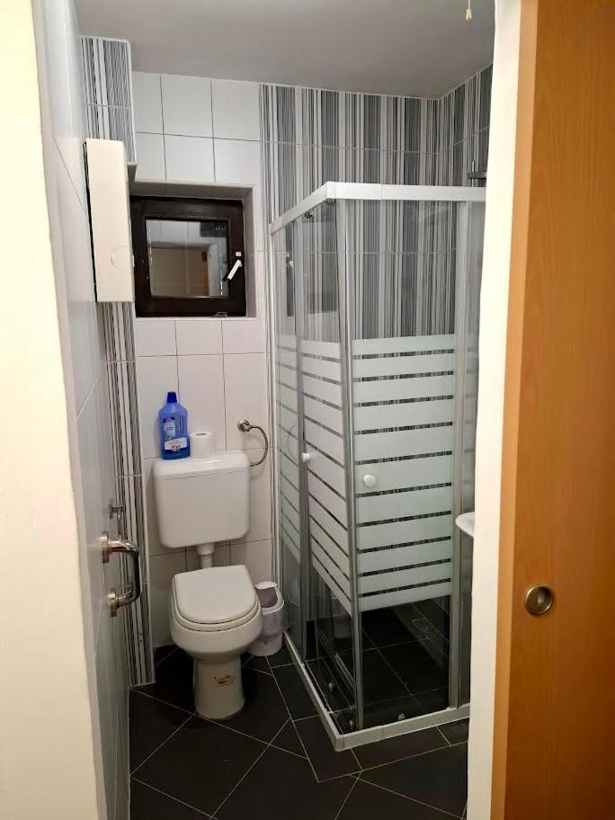 Apartmani Delas 2 Pjescana Uvala Eksteriør billede