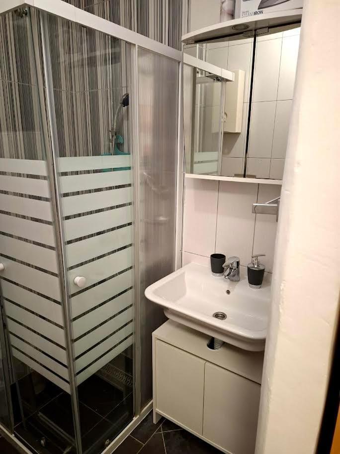 Apartmani Delas 2 Pjescana Uvala Eksteriør billede